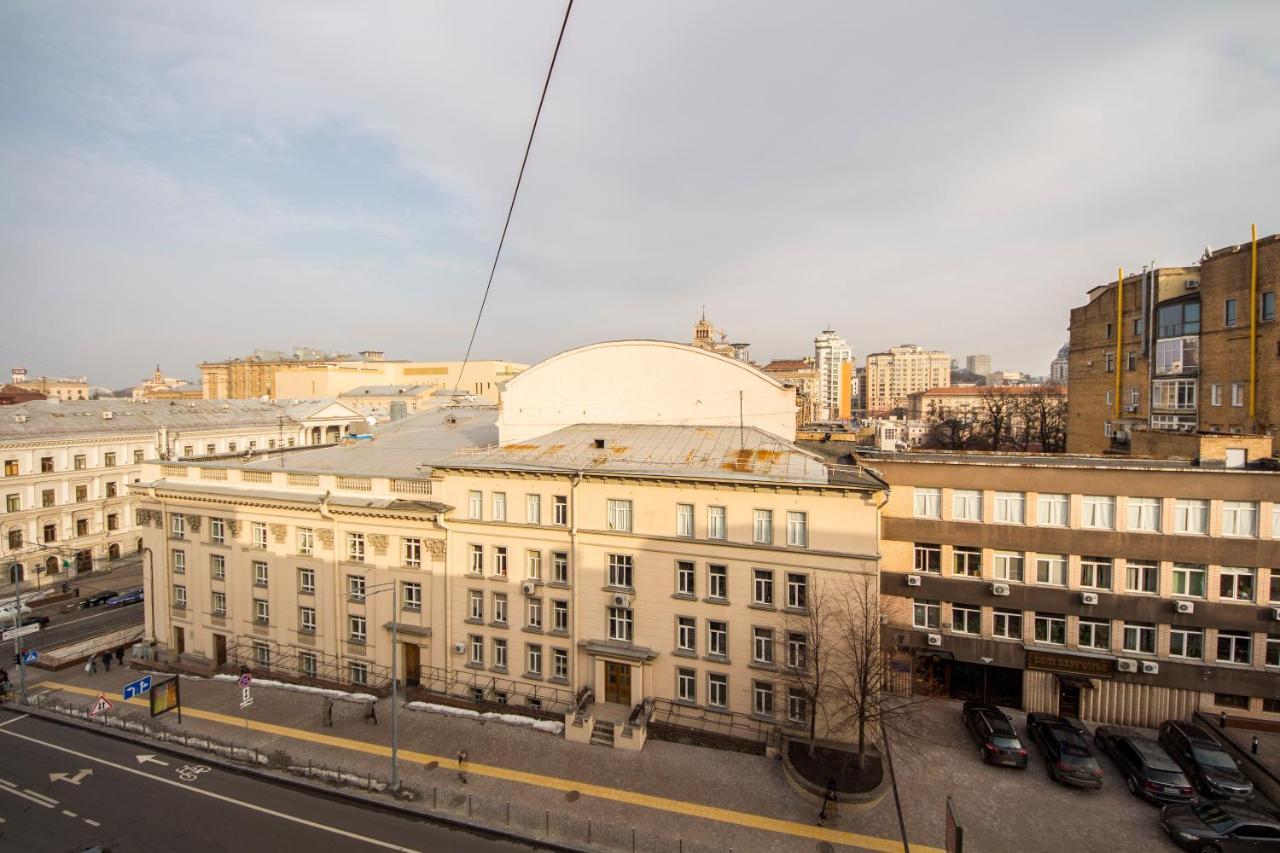 Дизайнерські Апартаменти У Центрі Біля Цуму Kiev Esterno foto